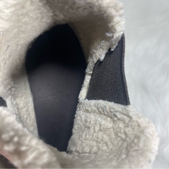 Lands End Suede Boots, Fleece Lined, Brown, Women Size 9 - Picture 13 of 14